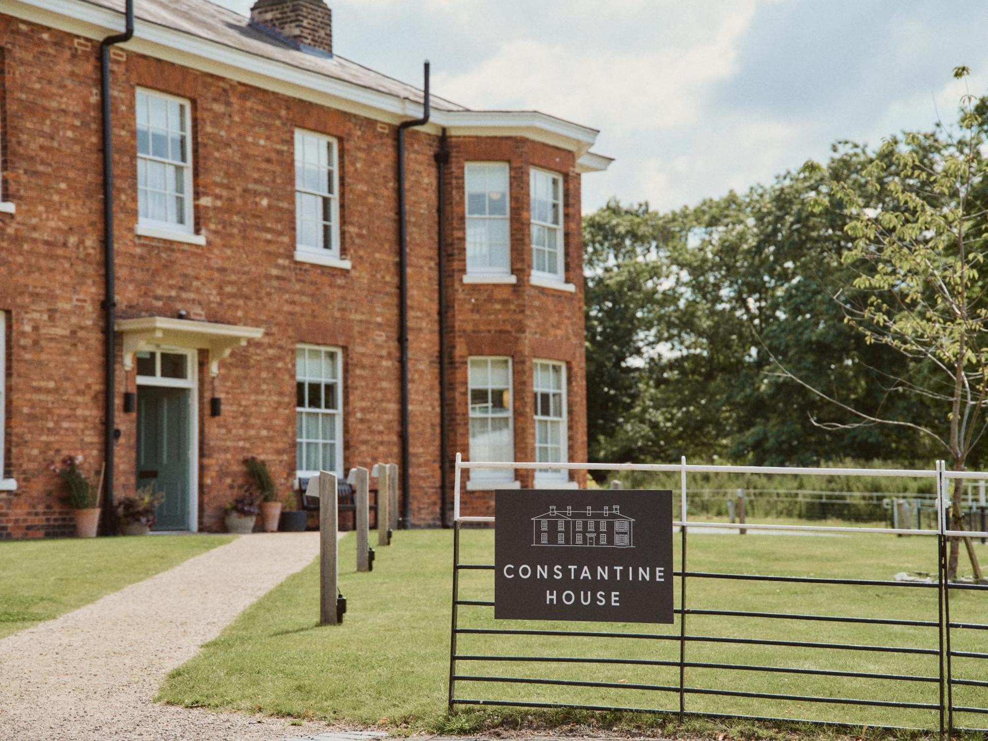 Constantine House 호텔 탬워스 외부 사진